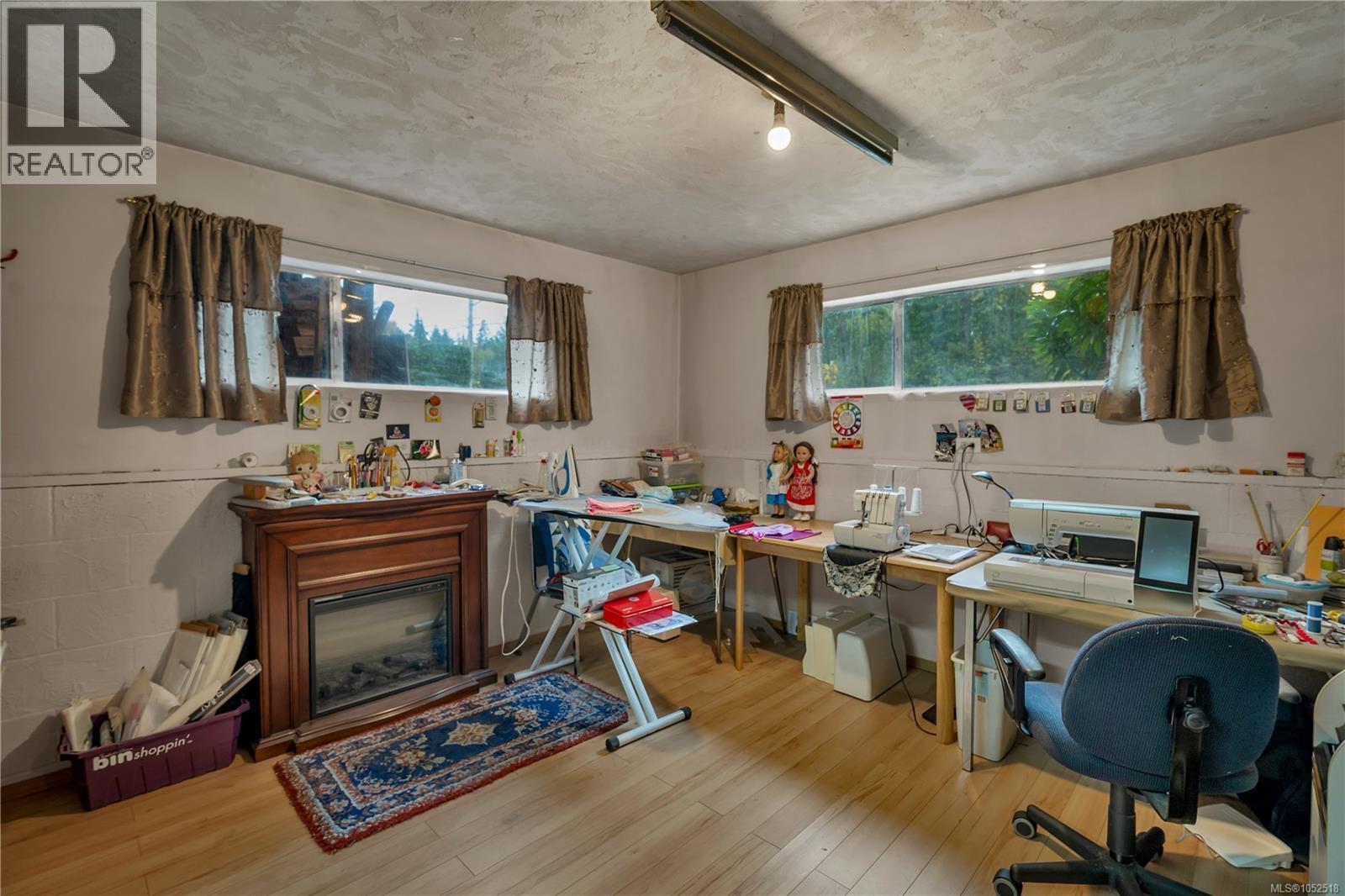 157 Seabreeze Dr