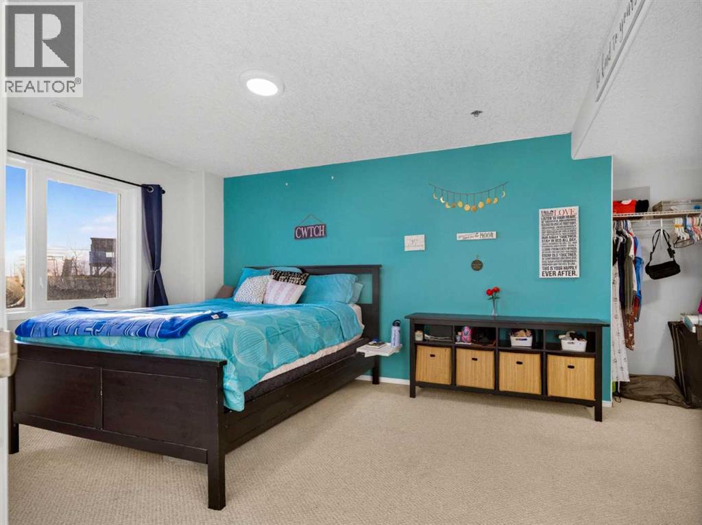 418011 336 Street E