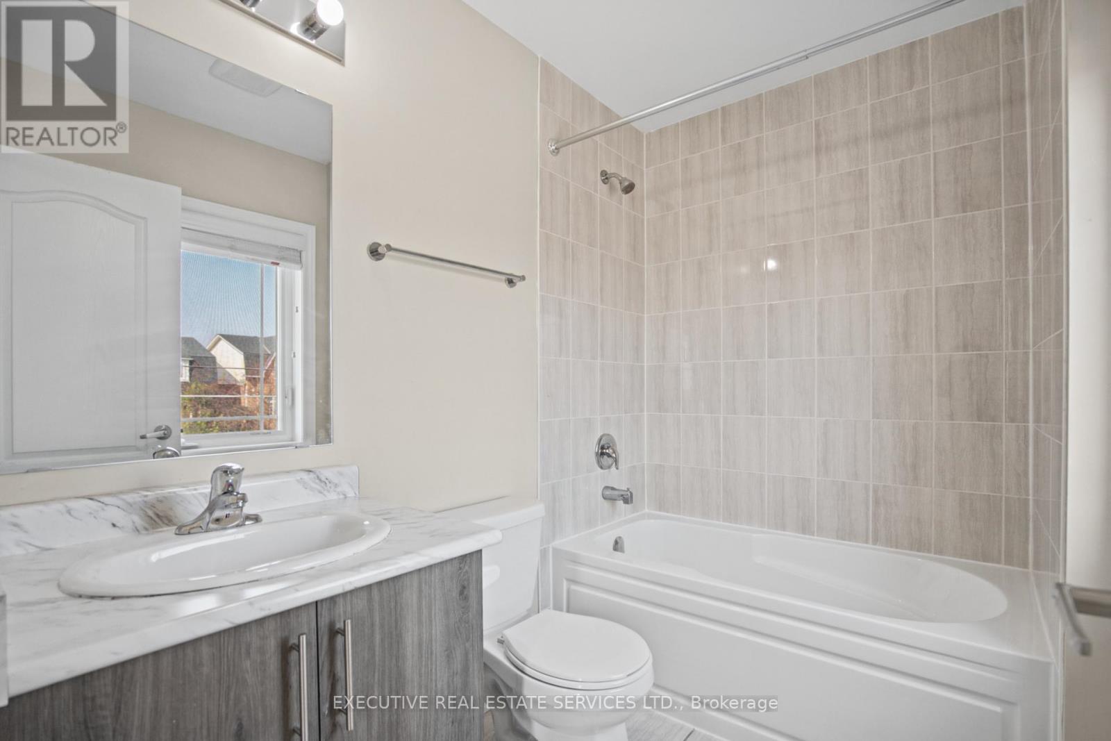 20 Waterstone Way, Whitby (Williamsburg), Ontario  L1M 0M3 - Photo 37 - E14089704