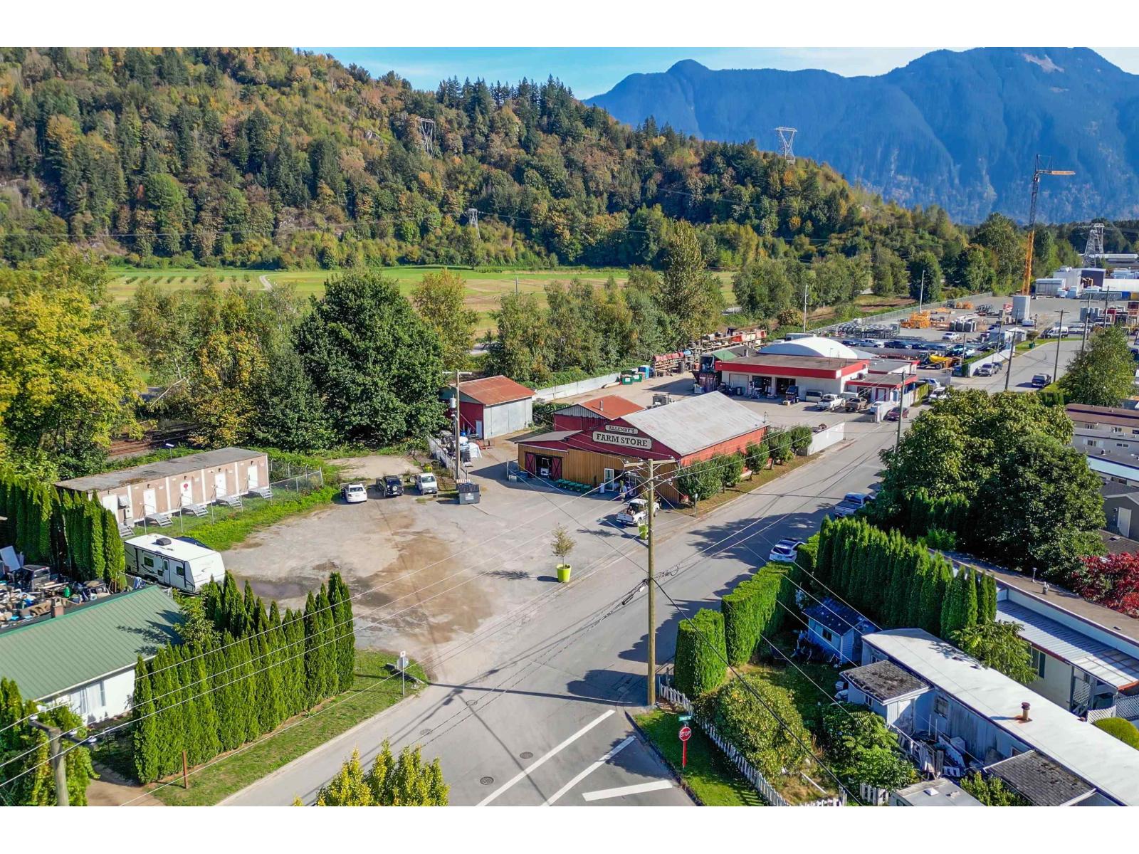 7323 PIONEER AVENUE|Agassiz