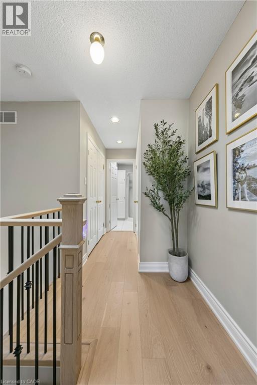 2024 Grovetree Lane, Burlington, Ontario  L7R 4V4 - Photo 23 - 40870164