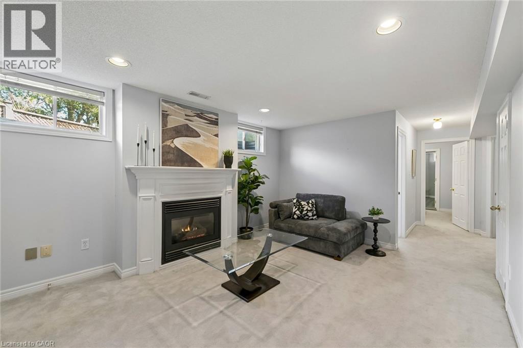 2024 Grovetree Lane, Burlington, Ontario  L7R 4V4 - Photo 35 - 40870164