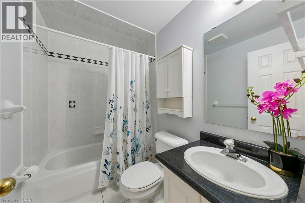 2024 Grovetree Lane, Burlington, Ontario  L7R 4V4 - Photo 37 - 40870164