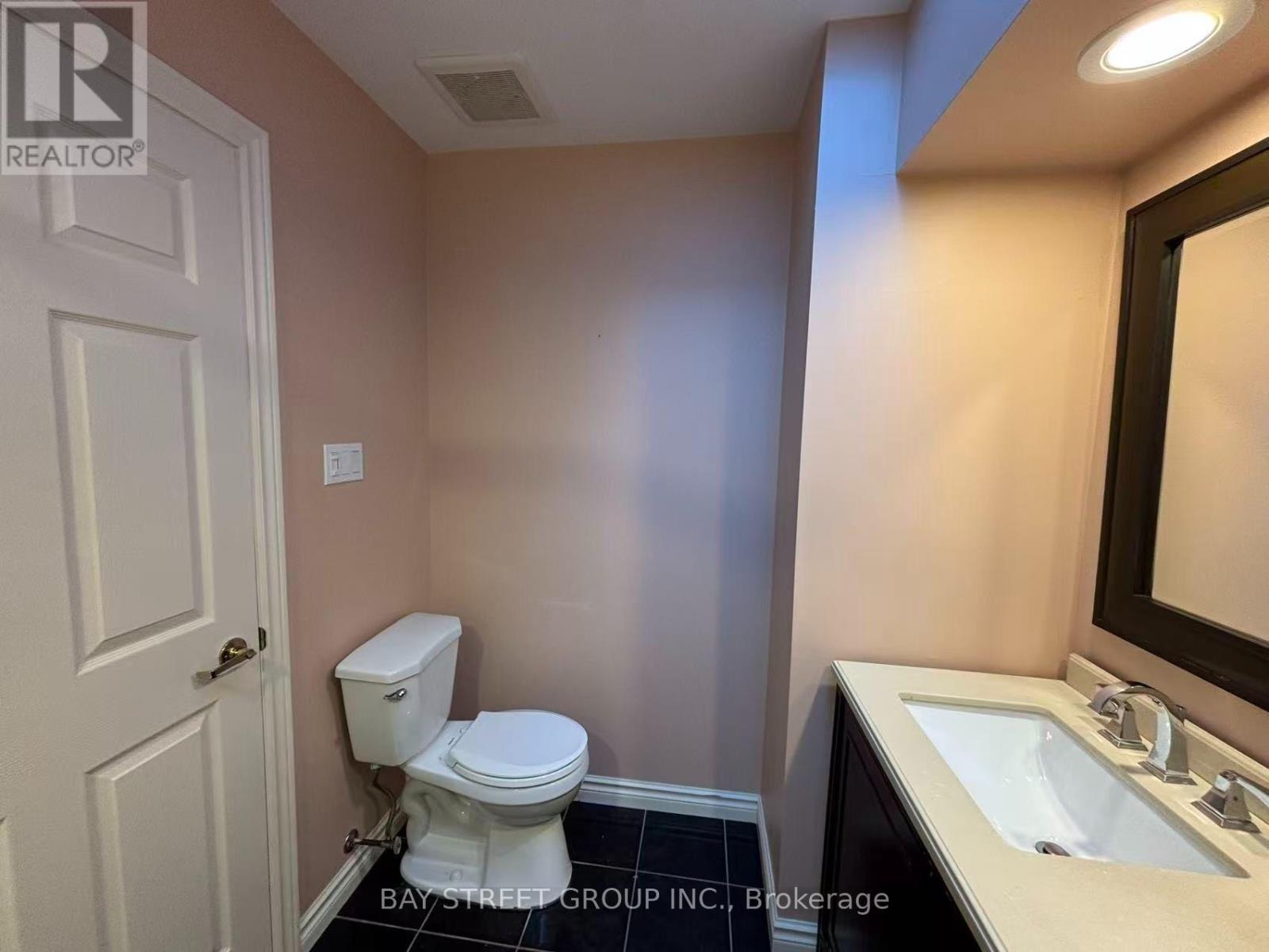 18 - 20 Meadowlands Boulevard, Hamilton, Ontario  L9K 1J5 - Photo 10 - X13885806