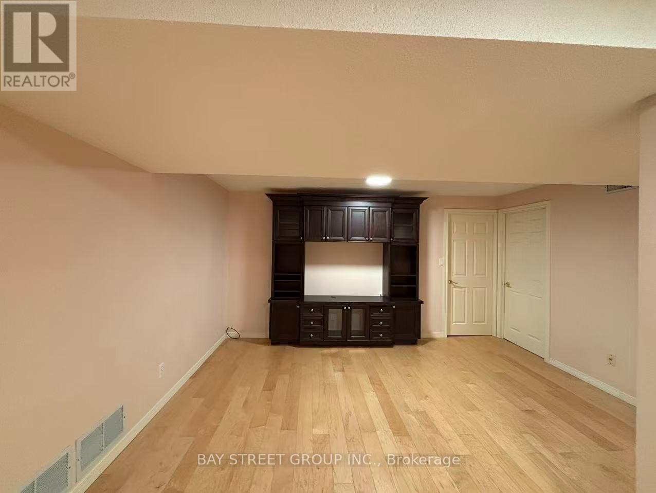 18 - 20 Meadowlands Boulevard, Hamilton, Ontario  L9K 1J5 - Photo 20 - X13885806