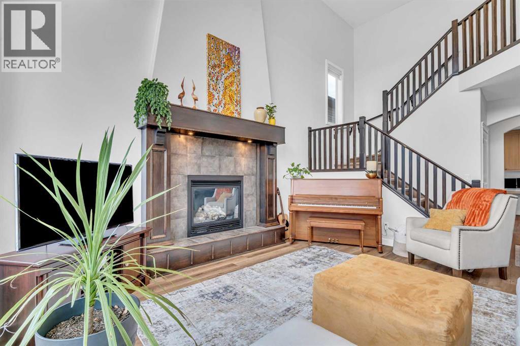 103 St Moritz Terrace SW, Calgary, Alberta  T3H 5Y1 - Photo 5 - A2352184