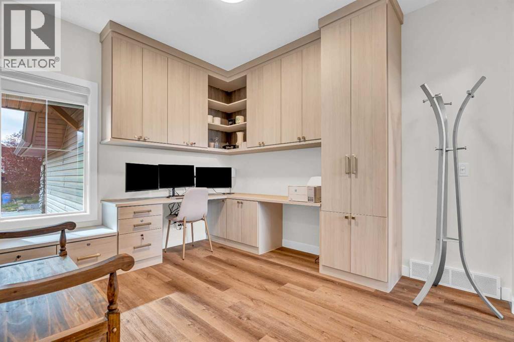 103 St Moritz Terrace SW, Calgary, Alberta  T3H 5Y1 - Photo 18 - A2352184