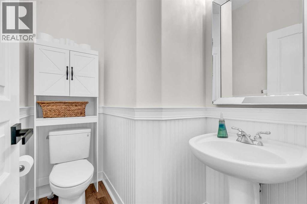 103 St Moritz Terrace SW, Calgary, Alberta  T3H 5Y1 - Photo 23 - A2352184