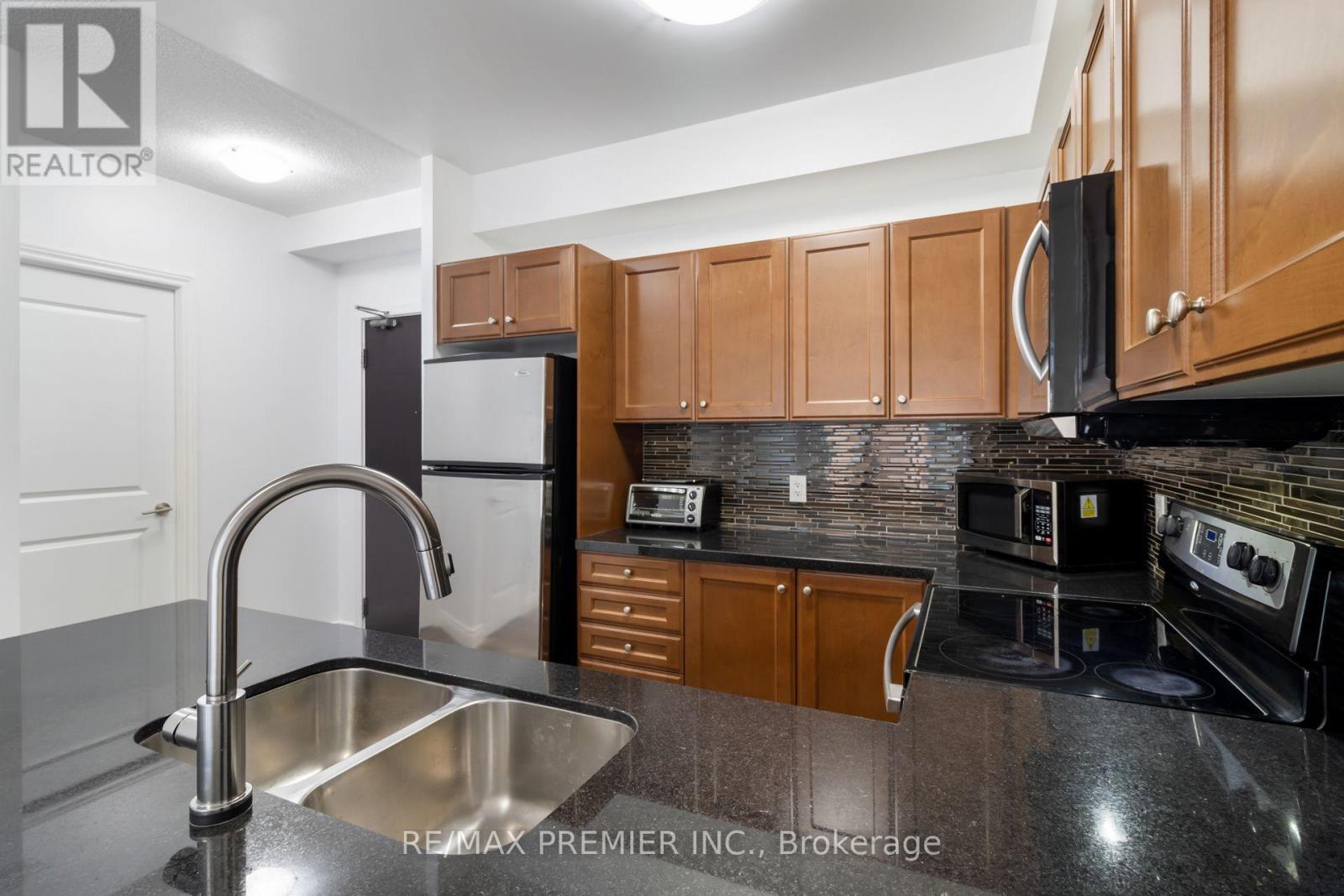 407 - 281 Woodbridge Avenue, Vaughan, Ontario  L4L 0C6 - Photo 19 - N14089726