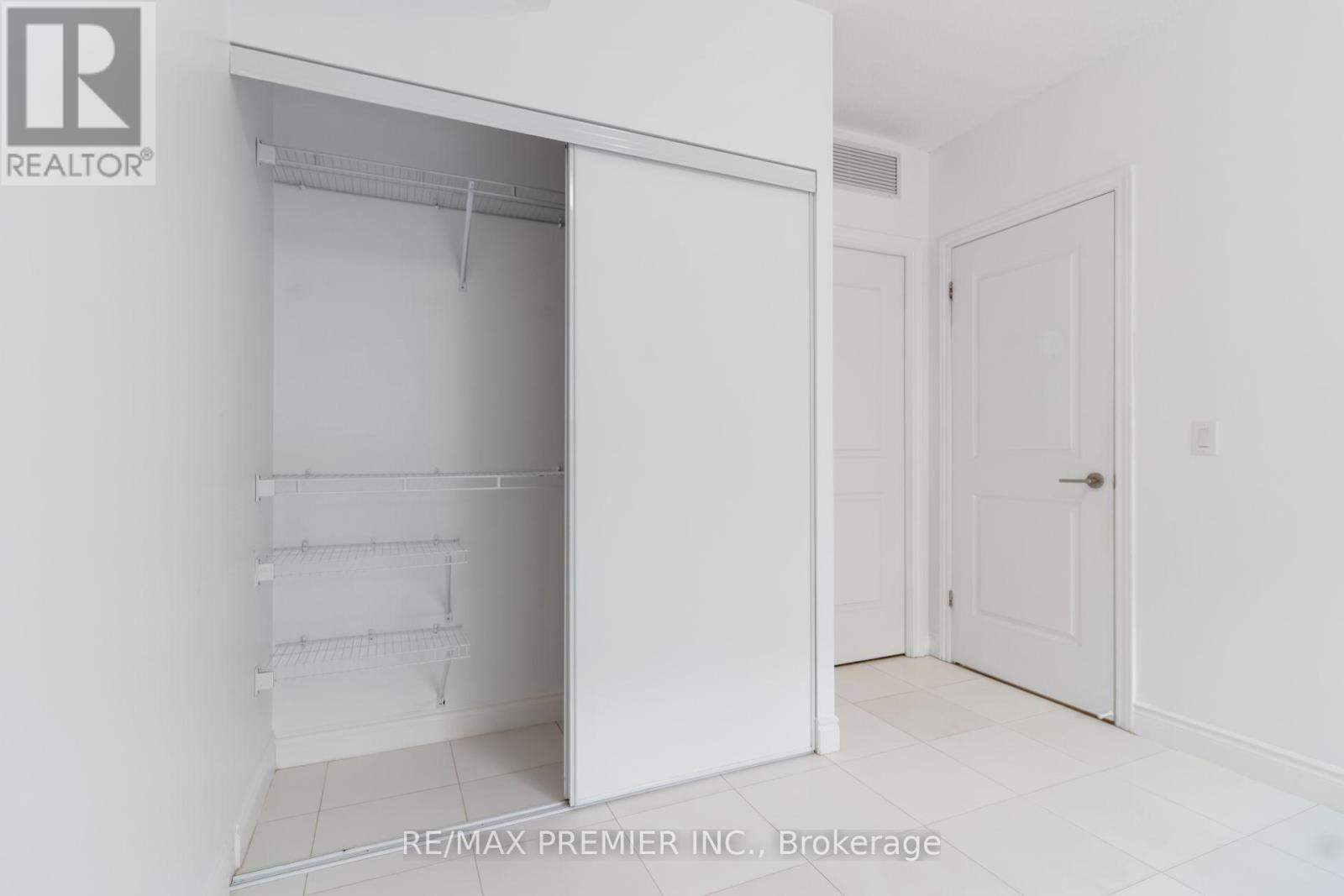 407 - 281 Woodbridge Avenue, Vaughan, Ontario  L4L 0C6 - Photo 28 - N14089726