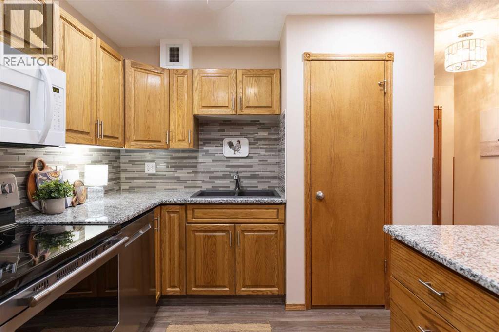 412, 22 Park Meadows Drive SE