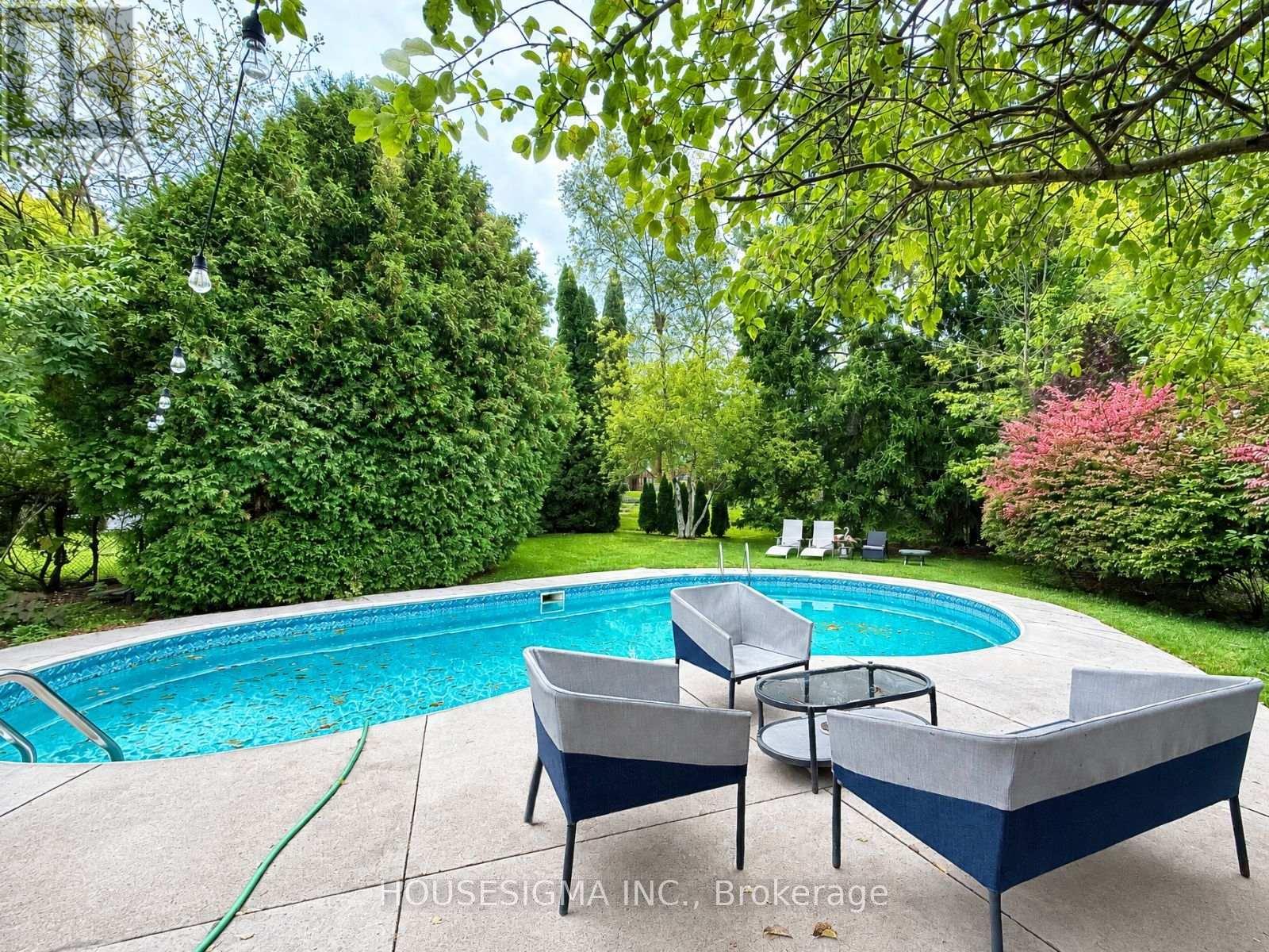 335 LEES LANE, Oakville, Ontario