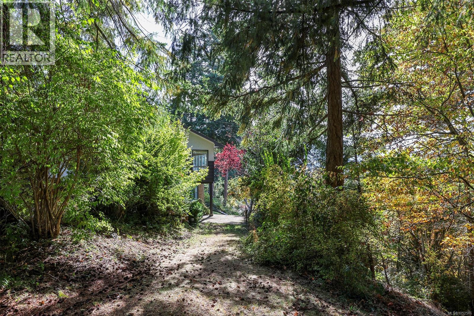 1183 Moore Rd