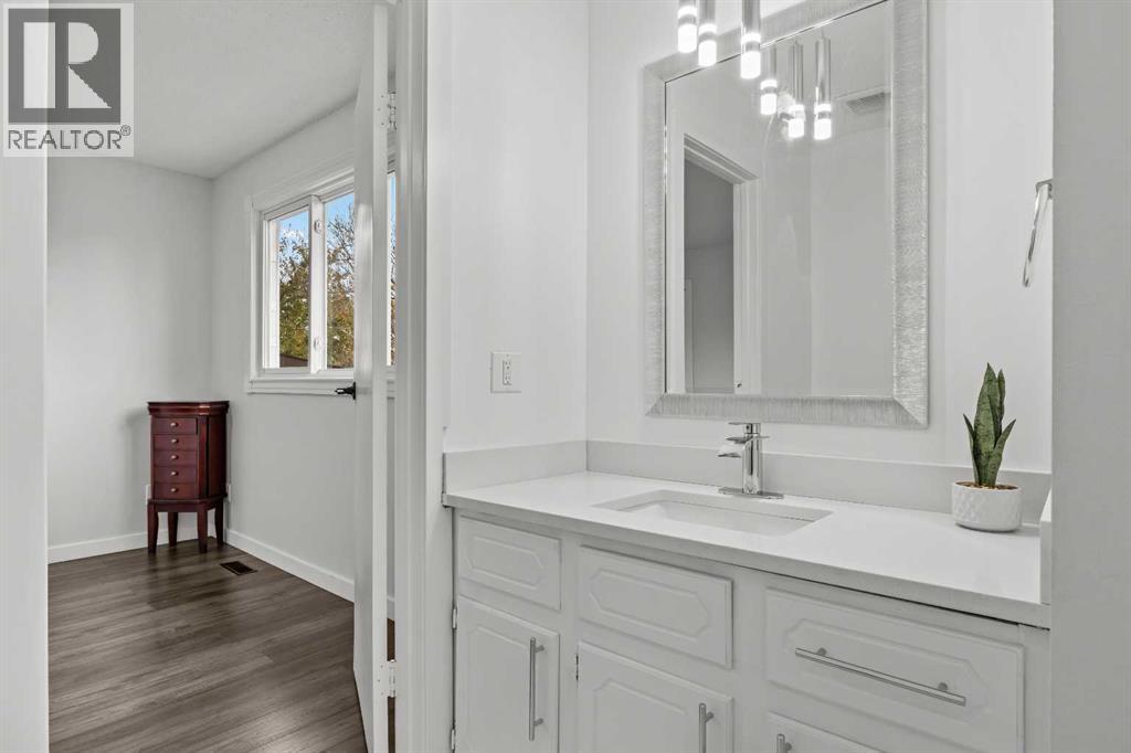467 Queen Charlotte Road SE, Calgary, Alberta  T2J 5H8 - Photo 20 - A2352096