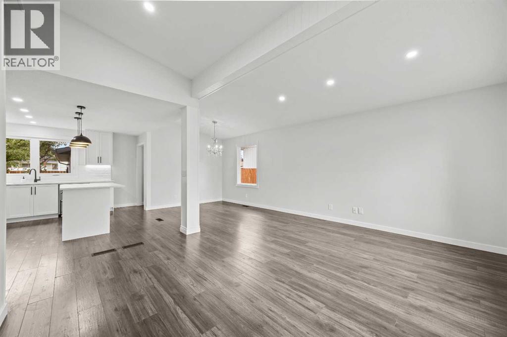 467 Queen Charlotte Road SE, Calgary, Alberta  T2J 5H8 - Photo 7 - A2352096