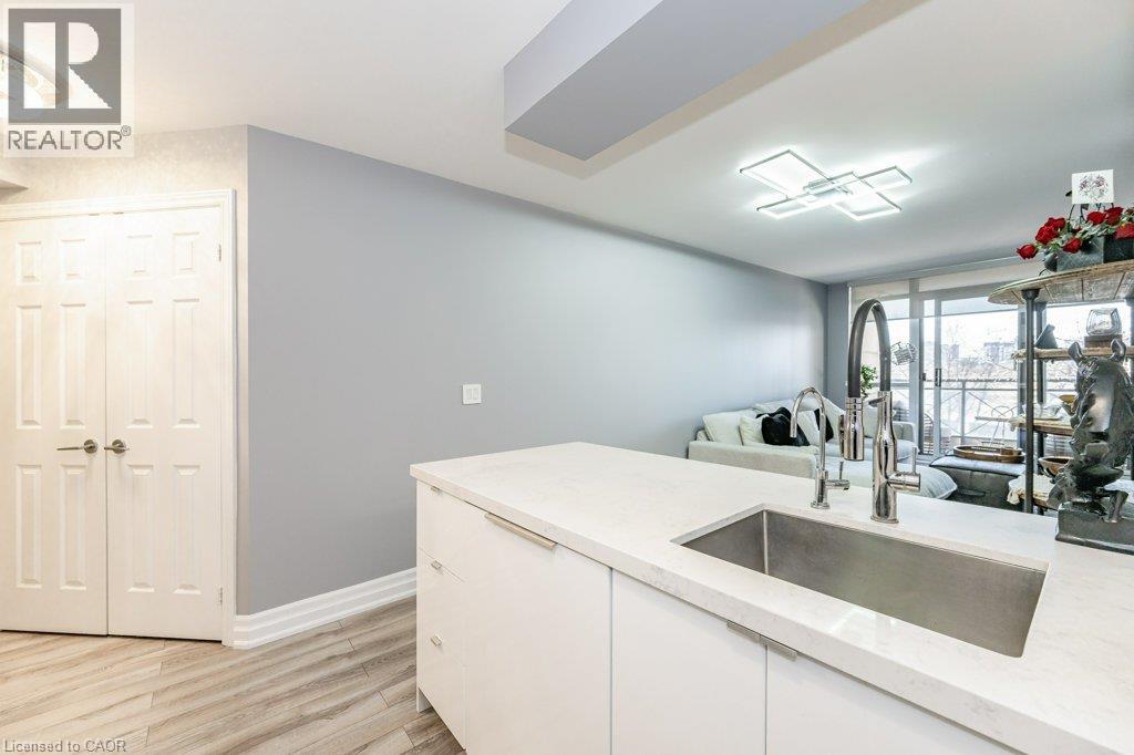 2391 Central Park Drive Unit# 209, Oakville, Ontario  L6H 0E4 - Photo 9 - 40870538