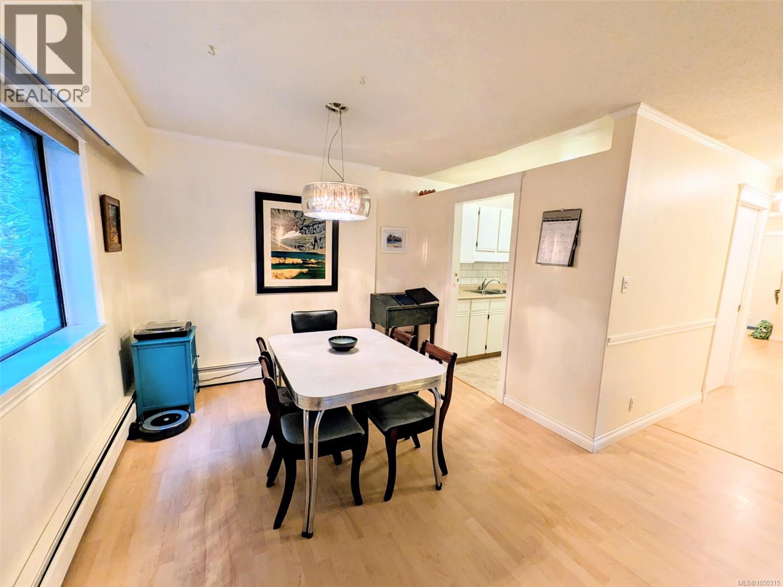 101 1050 Park Blvd, Victoria, British Columbia  V8V 2T4 - Photo 12 - 1050315
