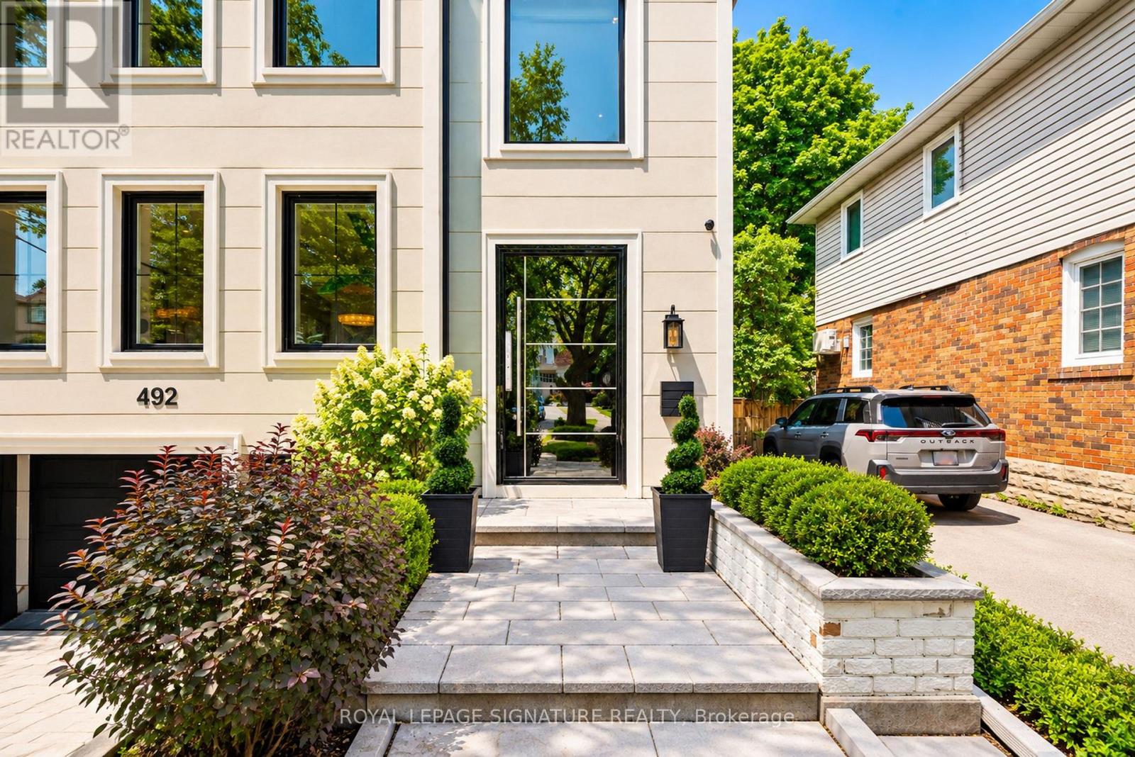 492 Old Orchard Grove, Toronto, Ontario  M5M 2G5 - Photo 2 - C13775840