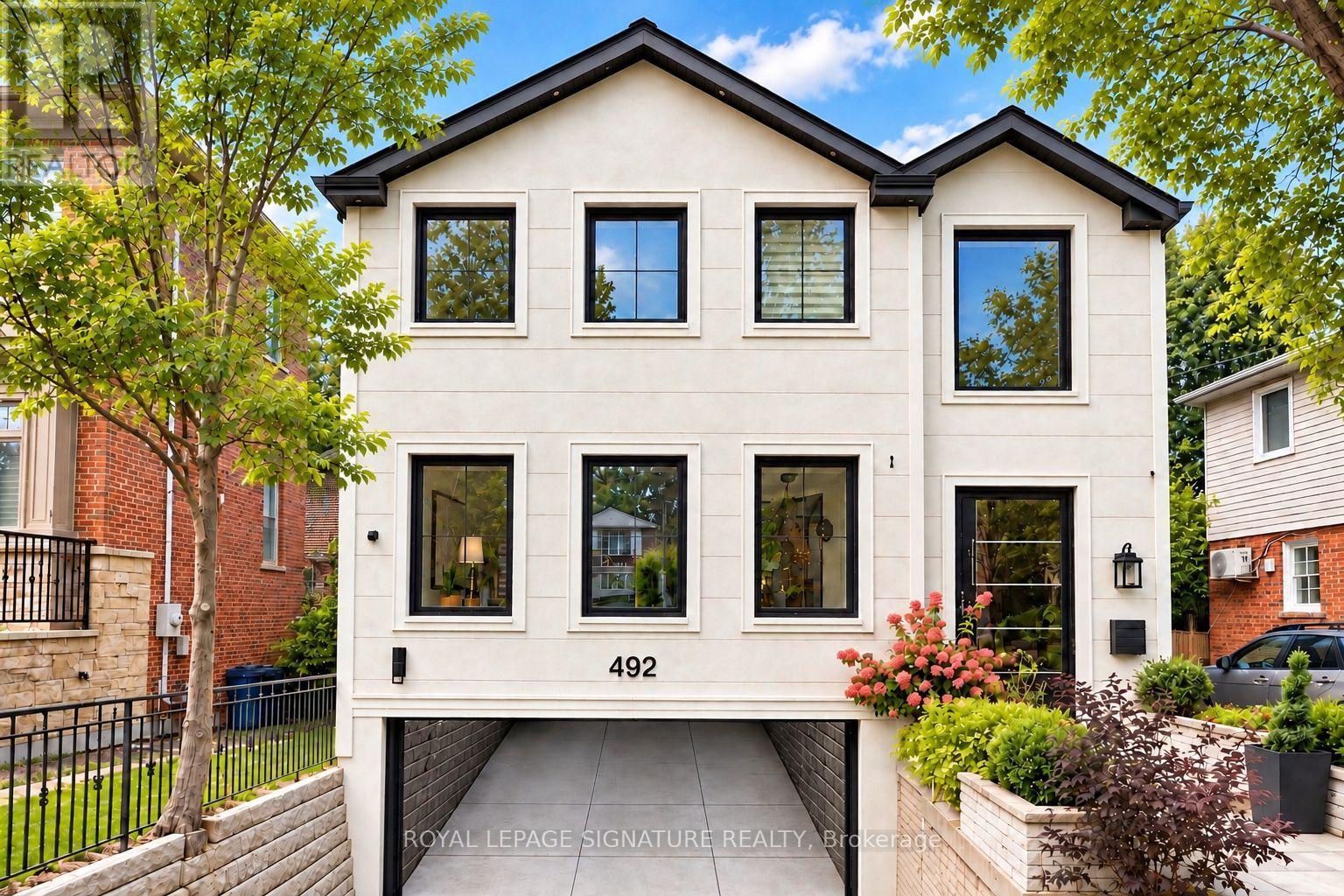 492 OLD ORCHARD GROVE, Toronto, Ontario