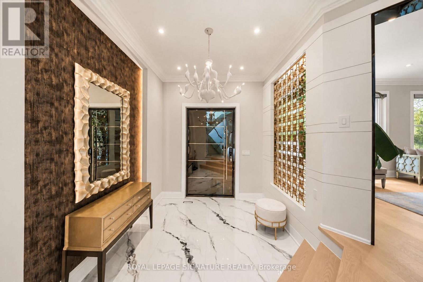 492 Old Orchard Grove, Toronto, Ontario  M5M 2G5 - Photo 5 - C13775840