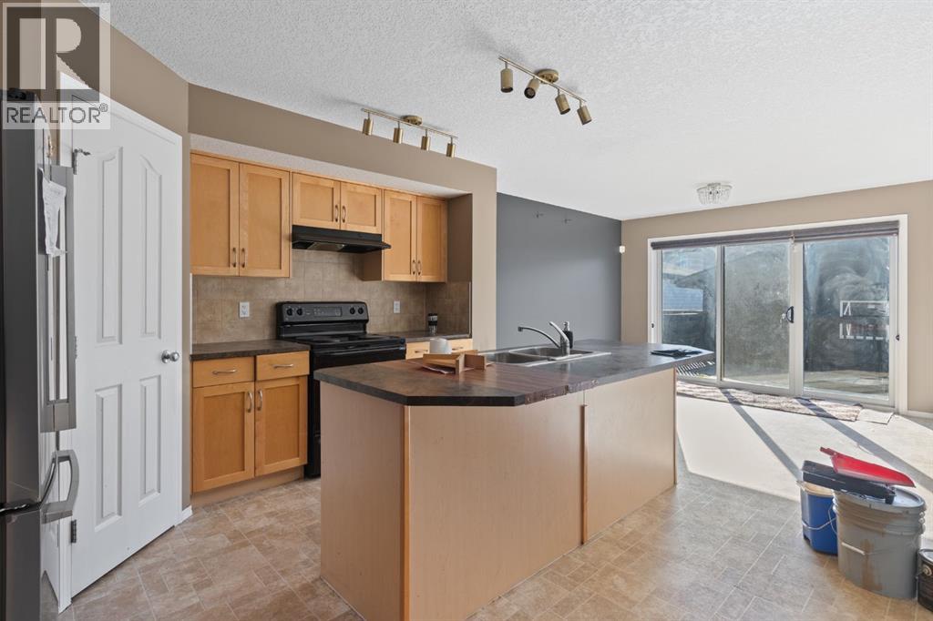 23 Saddlecrest Way NE Calgary Alberta Canada T3J5N7 4