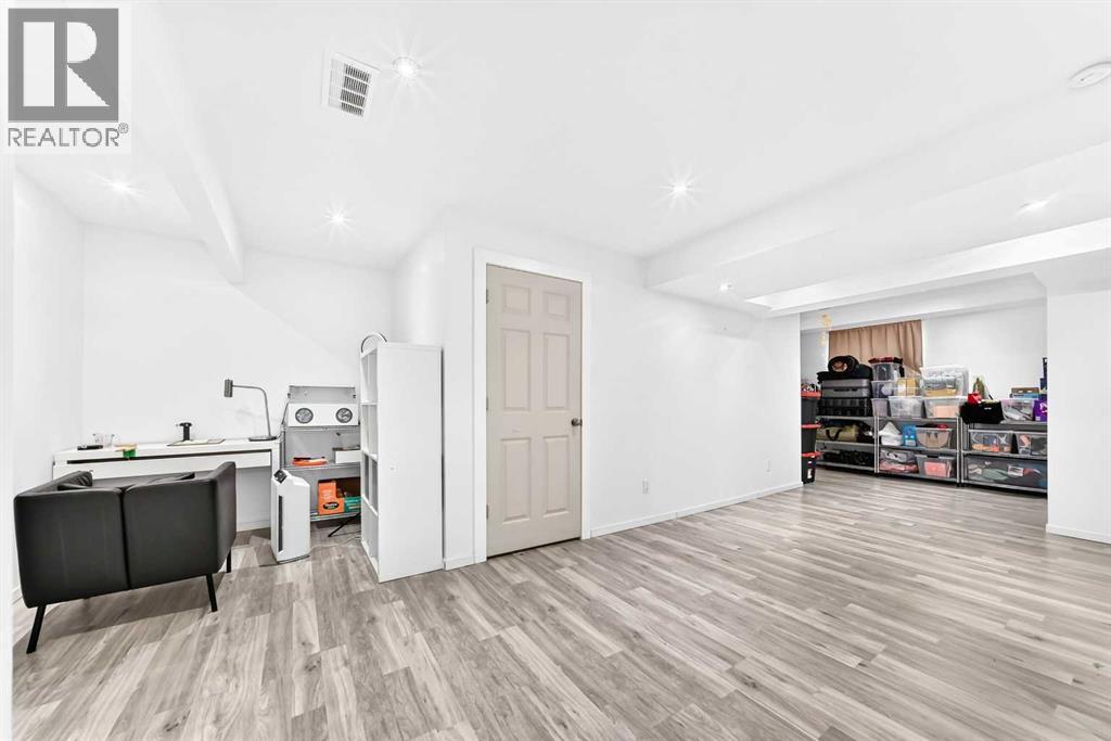 48 Royal Birch Villas NW