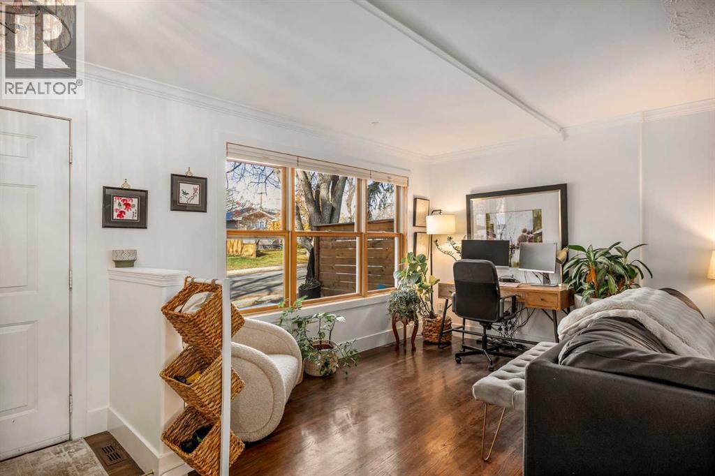 210 Windermere Road SW, Calgary, Alberta  T3C 3K8 - Photo 9 - A2352537