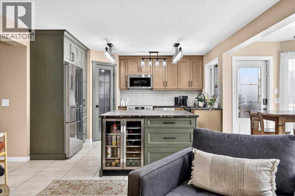 47 Cimarron Hill, Okotoks, Alberta  T1S 1M9 - Photo 6 - A2347740
