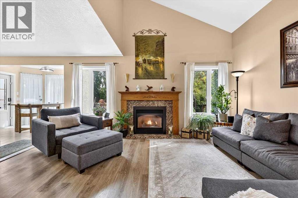 47 Cimarron Hill, Okotoks, Alberta  T1S 1M9 - Photo 3 - A2347740