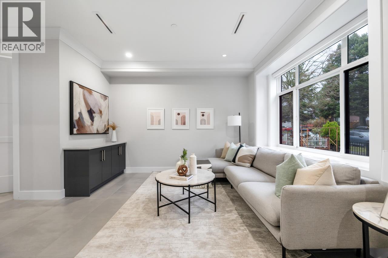 5949 Sherbrooke Street, Vancouver, British Columbia  V5W 3N3 - Photo 2 - R3175786