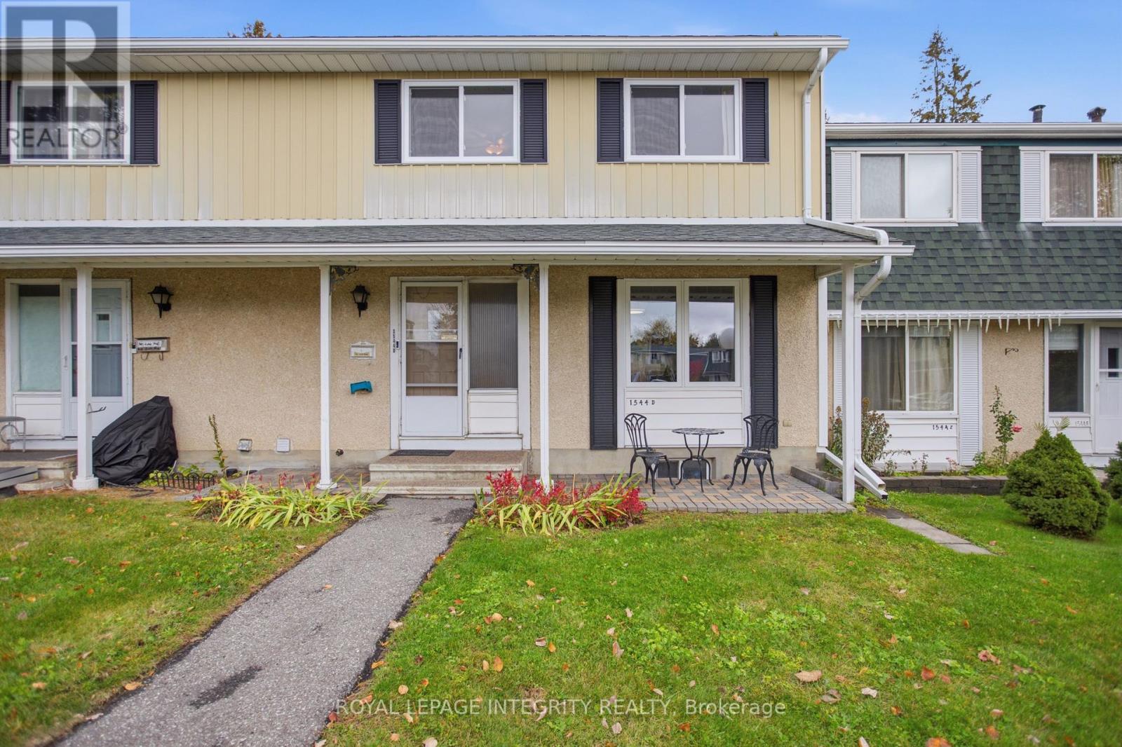 1544d Beaverpond Drive, Ottawa, Ontario  K1B 3R9 - Photo 2 - X14089790