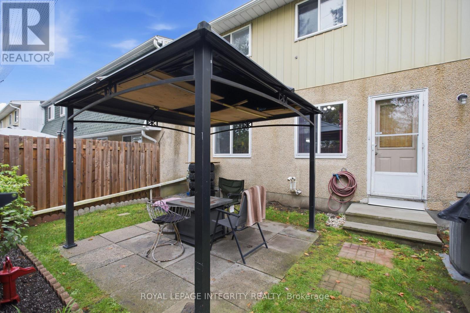 1544d Beaverpond Drive, Ottawa, Ontario  K1B 3R9 - Photo 24 - X14089790