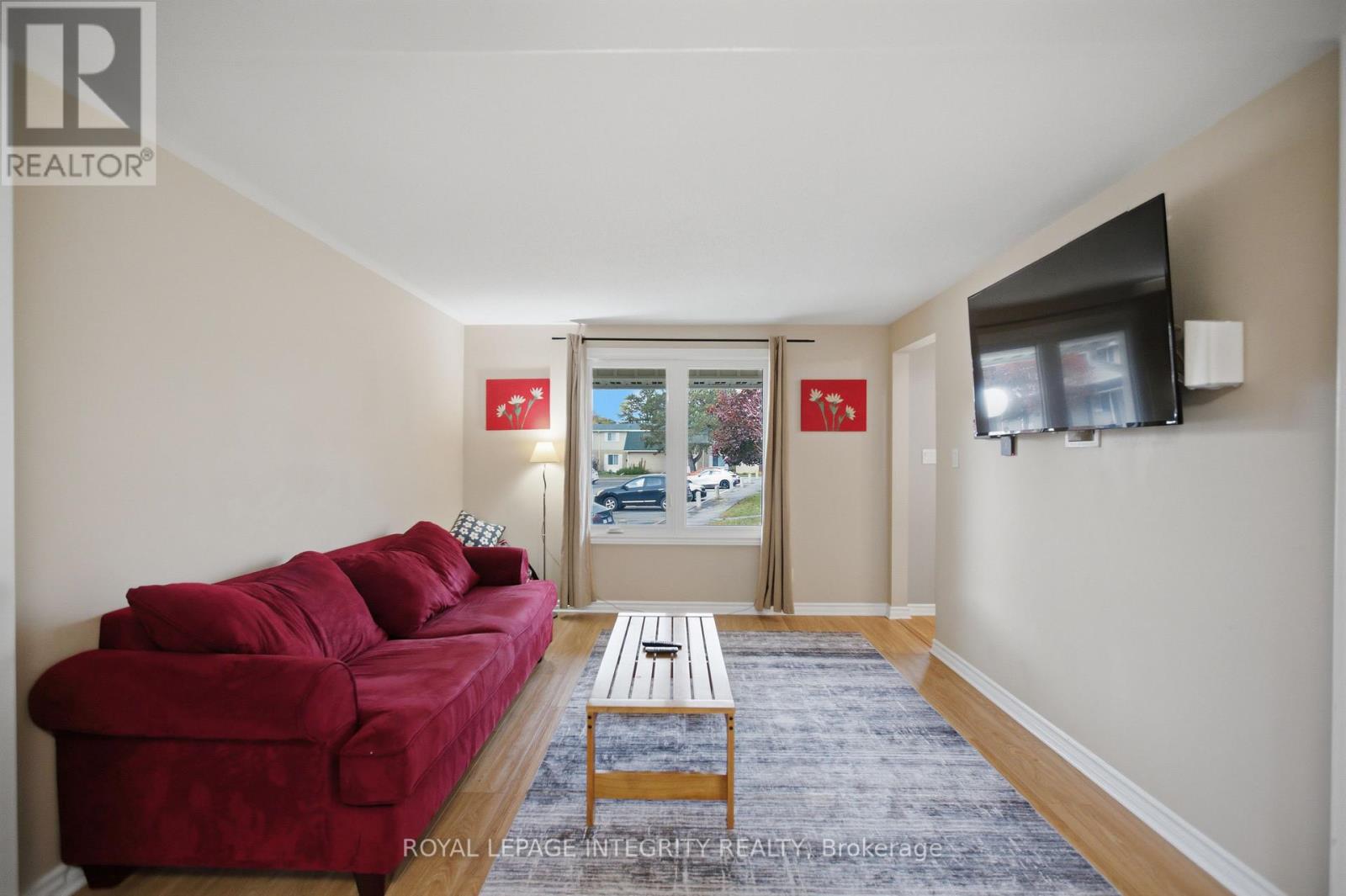 1544d Beaverpond Drive, Ottawa, Ontario  K1B 3R9 - Photo 5 - X14089790