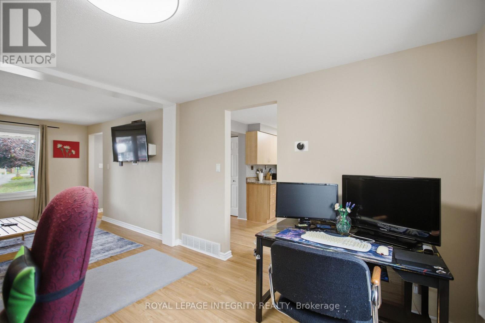 1544d Beaverpond Drive, Ottawa, Ontario  K1B 3R9 - Photo 7 - X14089790