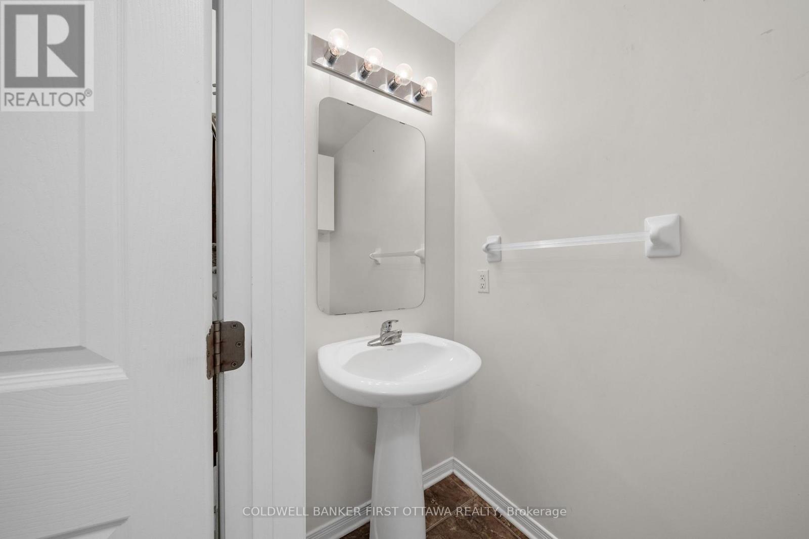 163 Romina Street, Ottawa, Ontario  K2S 0J3 - Photo 6 - X14089796