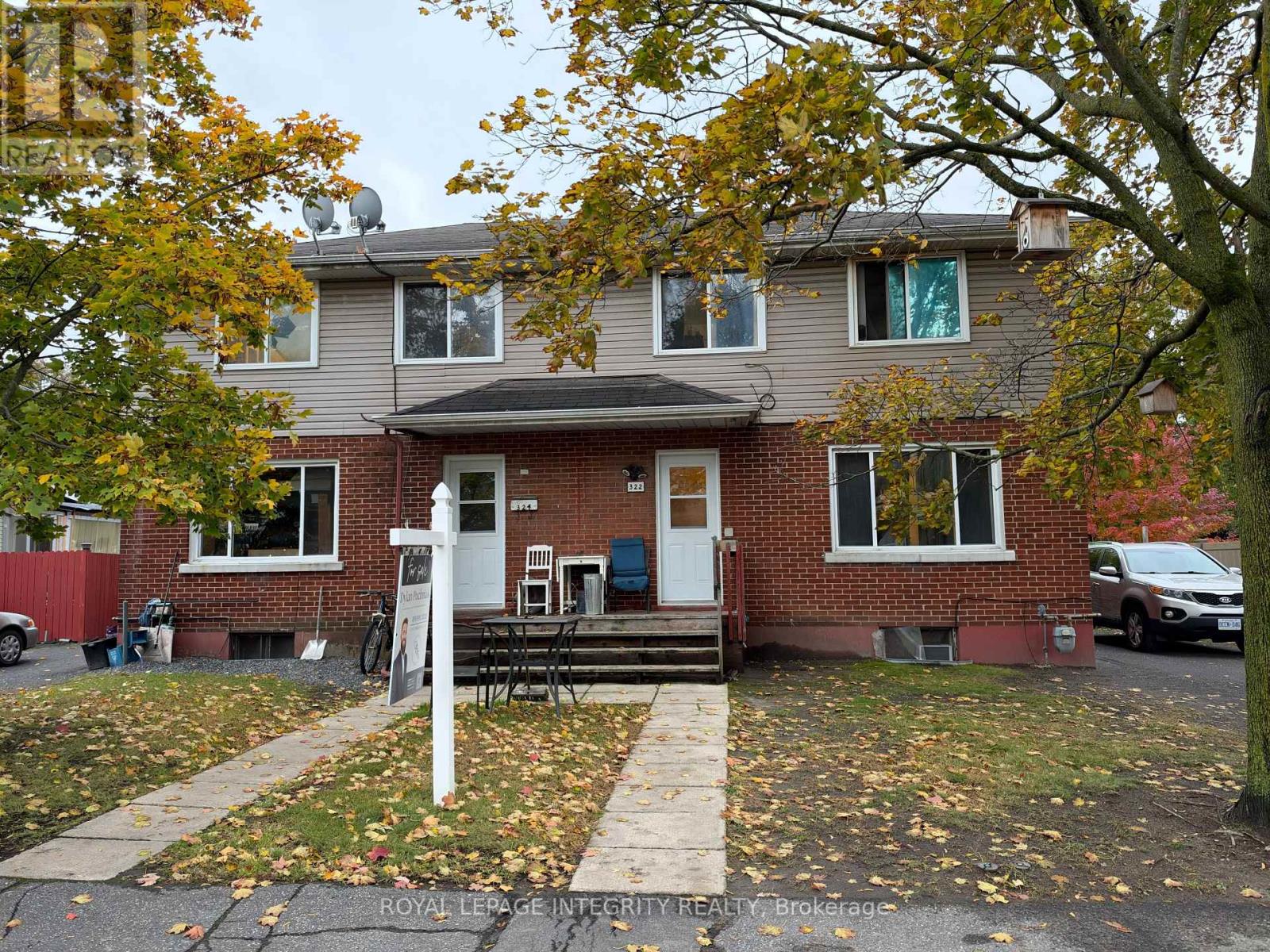 324 Queen Mary Street, Ottawa, Ontario  K1K 1W9 - Photo 1 - X14089806