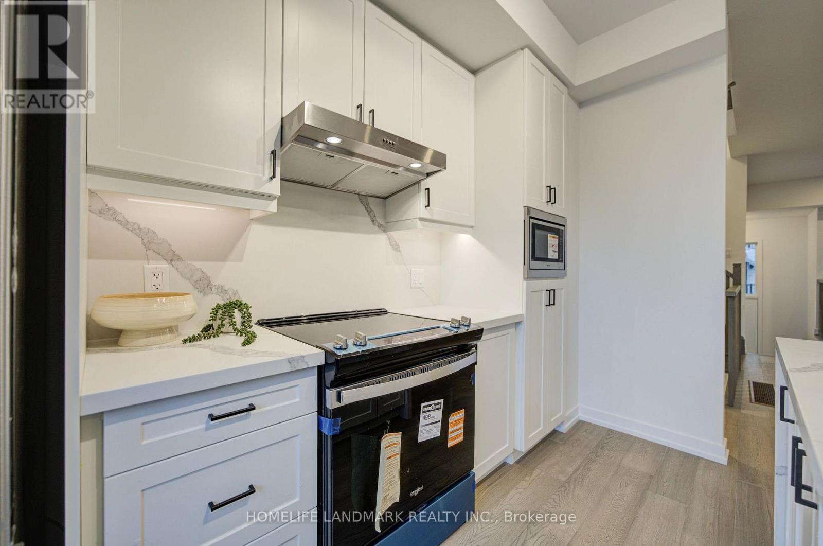 9 Bancroft Lane, Richmond Hill, Ontario  L4E 1M1 - Photo 14 - N13742452