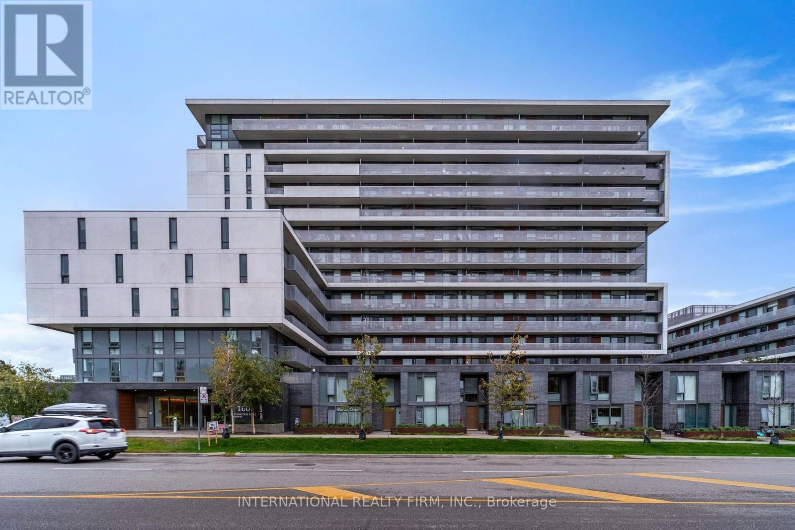 320 - 160 FLEMINGTON ROAD, Toronto, Ontario