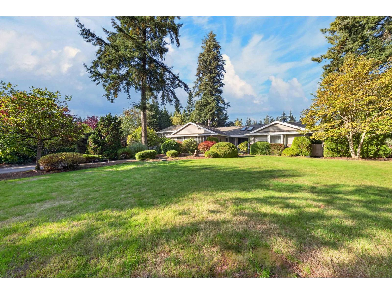 14387 24a Avenue, Surrey, British Columbia  V4P 1R8 - Photo 2 - R3176209