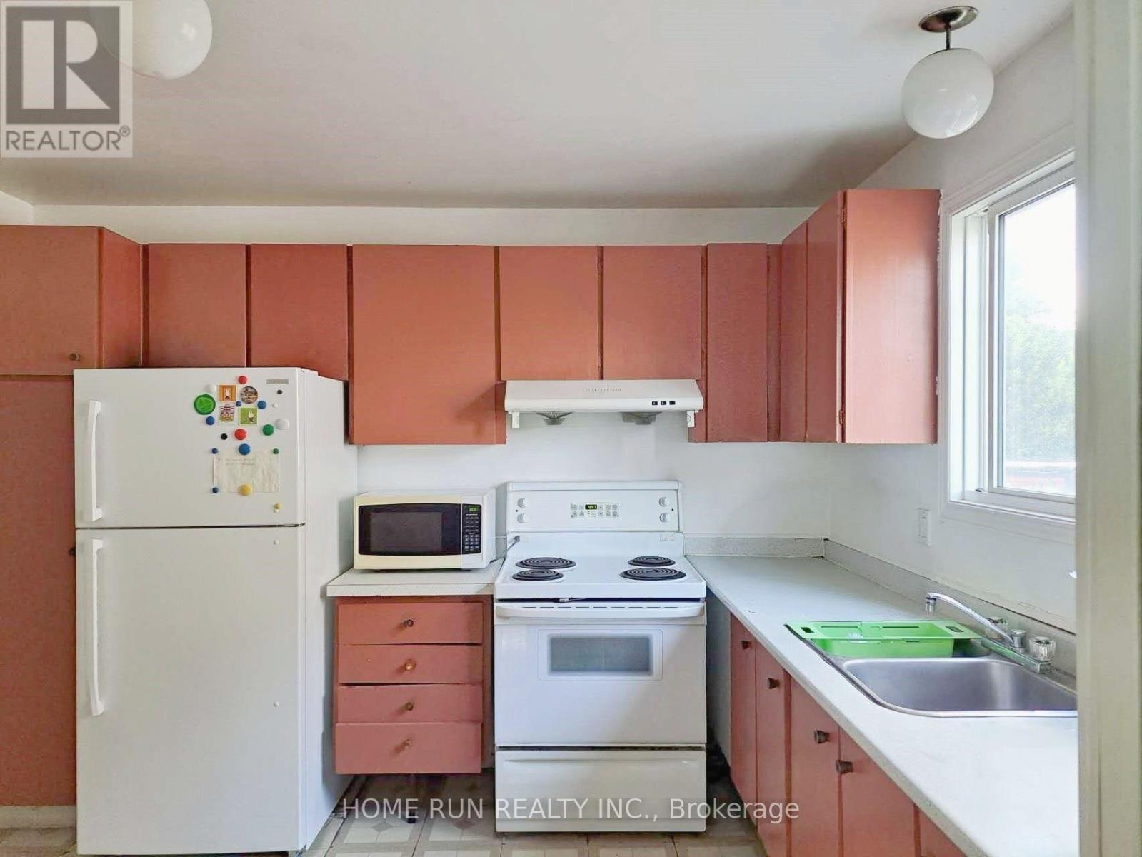 1023 Meadowlands Drive, Ottawa, Ontario  K2C 0K5 - Photo 24 - X13649280