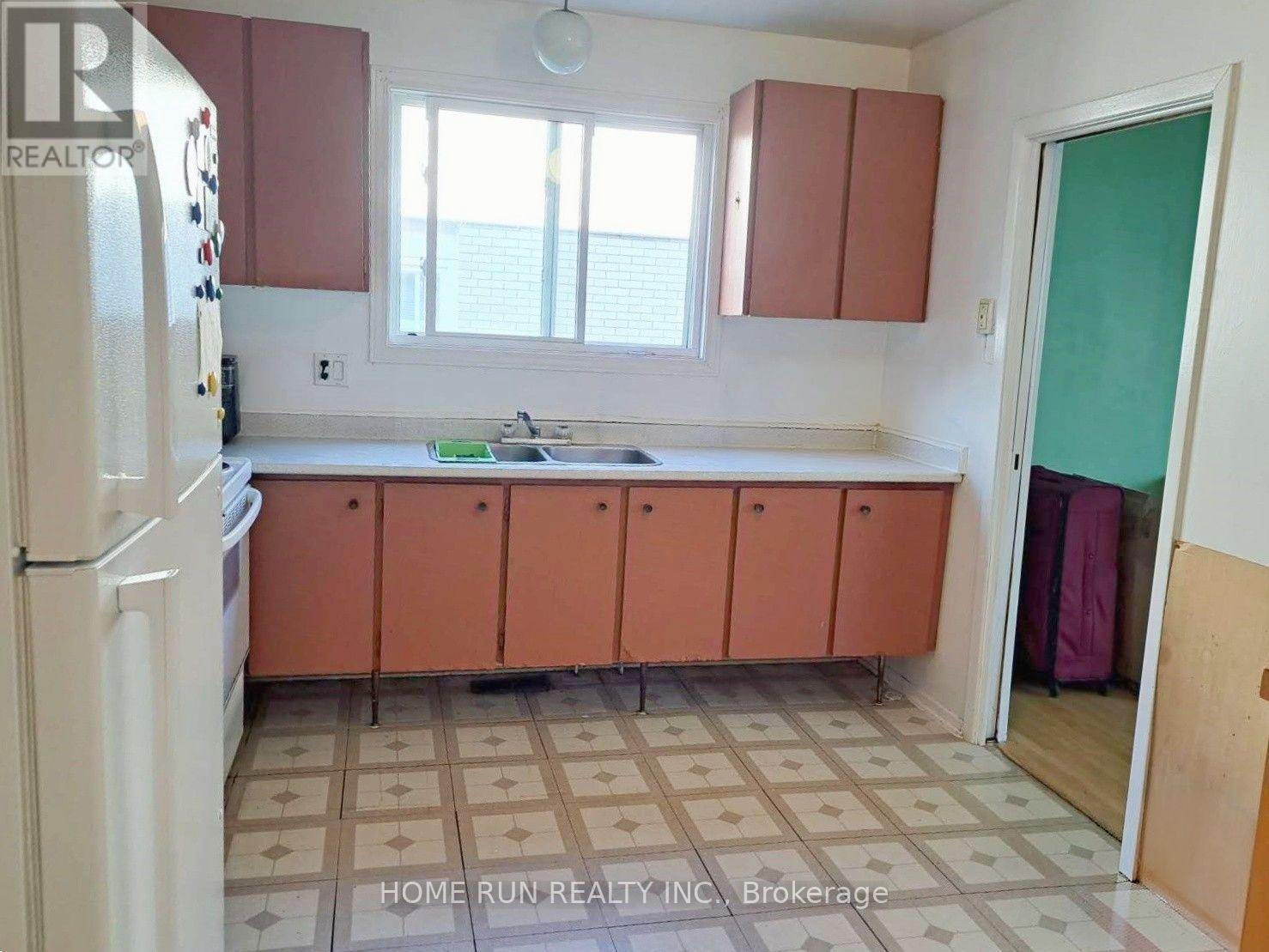 1023 Meadowlands Drive, Ottawa, Ontario  K2C 0K5 - Photo 26 - X13649280