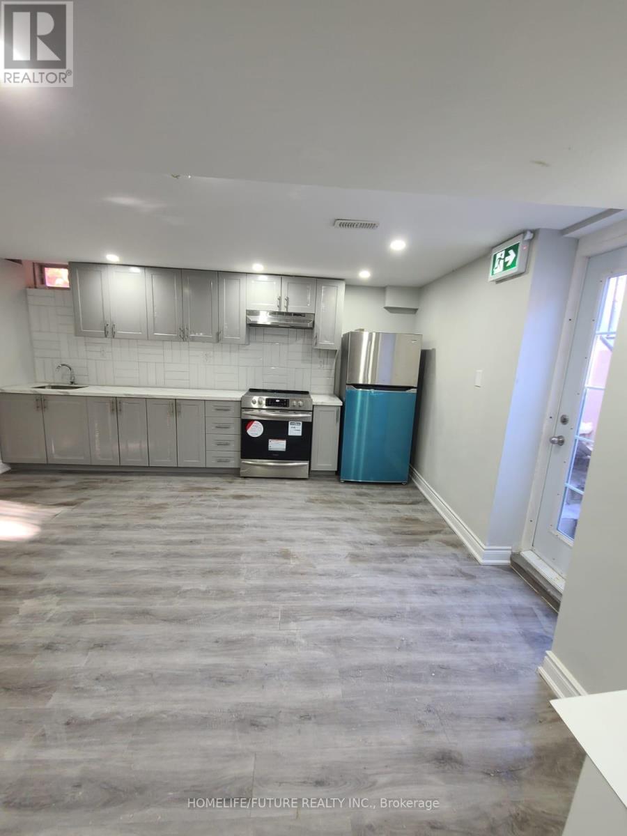 Bsmt - 7 Briardale Road, Brampton, Ontario  L7A 1S6 - Photo 2 - W14084530
