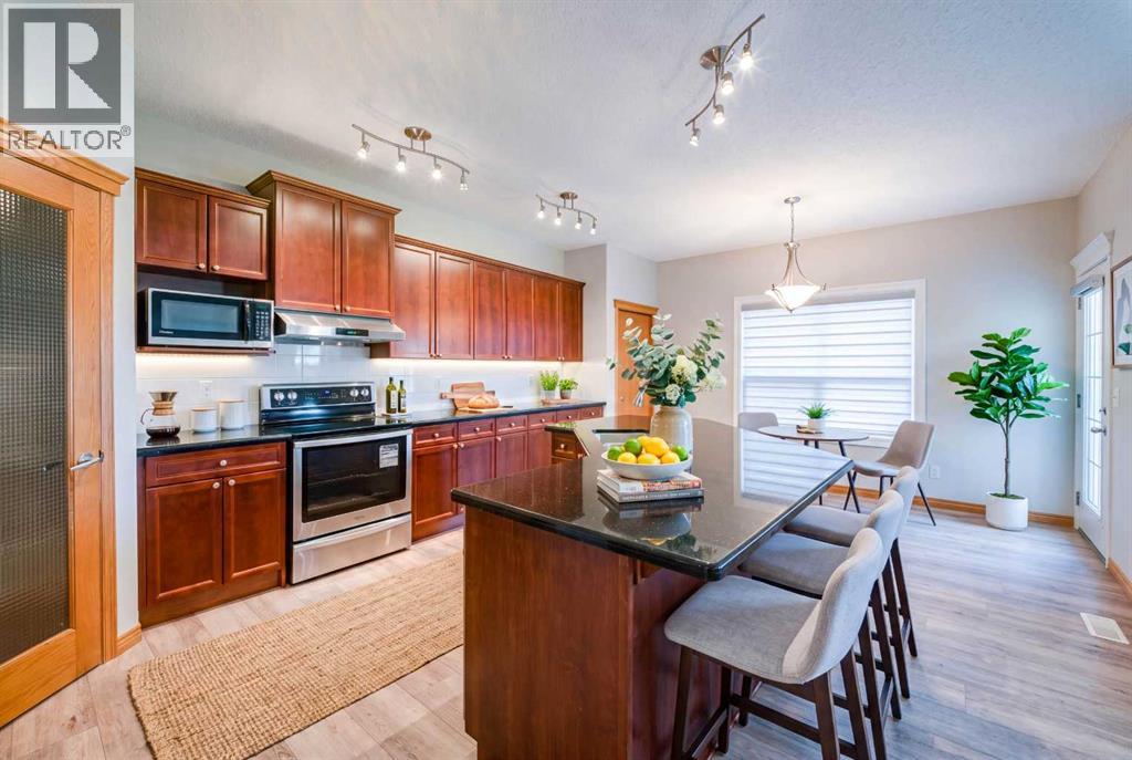 38 Everhollow Rise SW, Calgary, Alberta  T2Y 5H2 - Photo 6 - A2350532