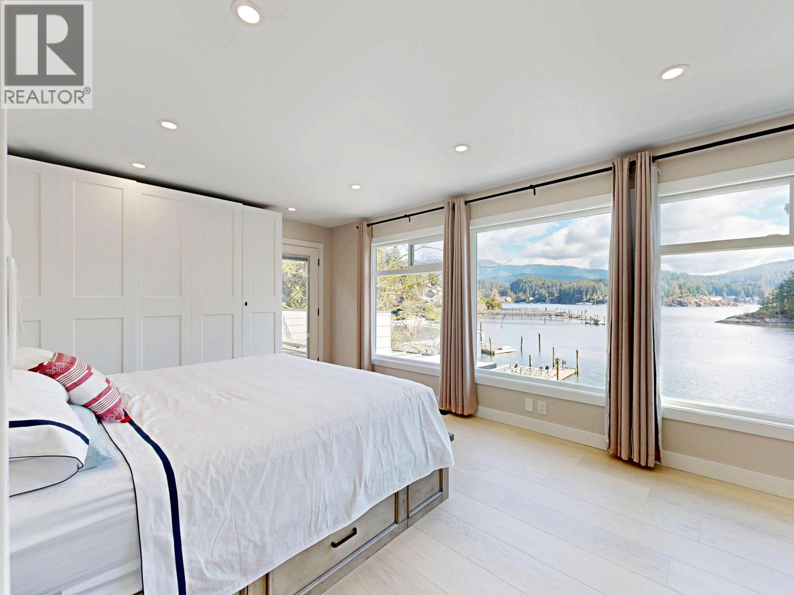 4545 Strathcona Road, North Vancouver, British Columbia  V7G 1G7 - Photo 19 - R3176080