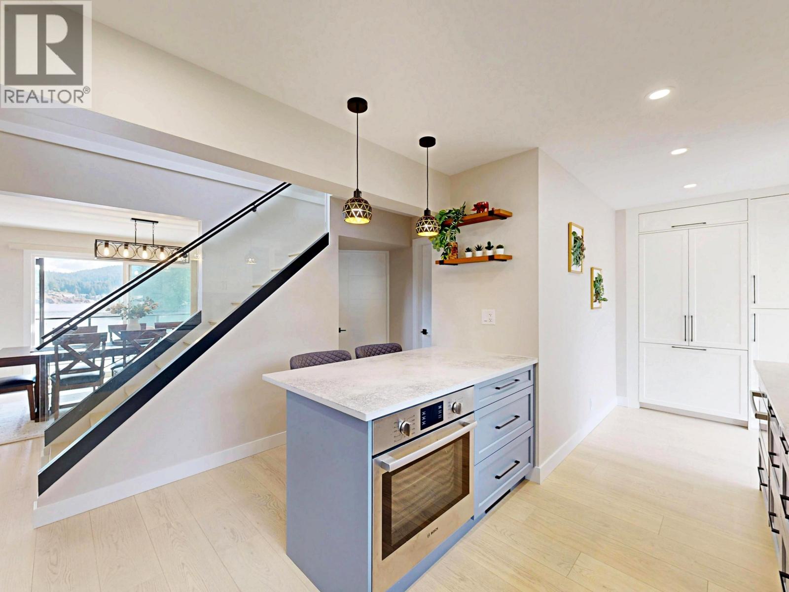 4545 Strathcona Road, North Vancouver, British Columbia  V7G 1G7 - Photo 13 - R3176080