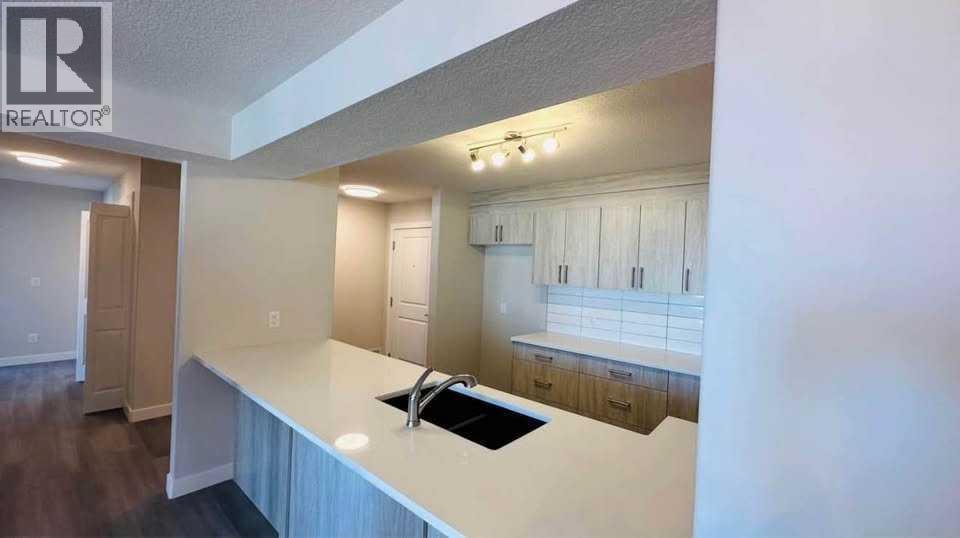 2402, 6118 80 Avenue NE, Calgary, Alberta  T3J 0S6 - Photo 4 - A2341065