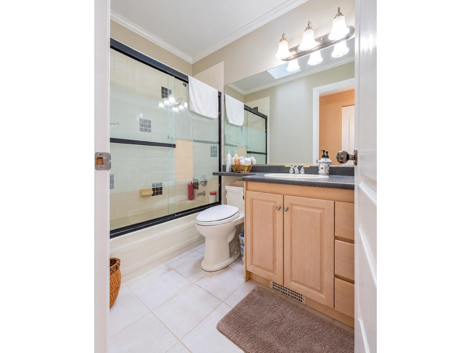 16490 84a Avenue, Surrey, British Columbia  V4N 3G8 - Photo 14 - R3174034