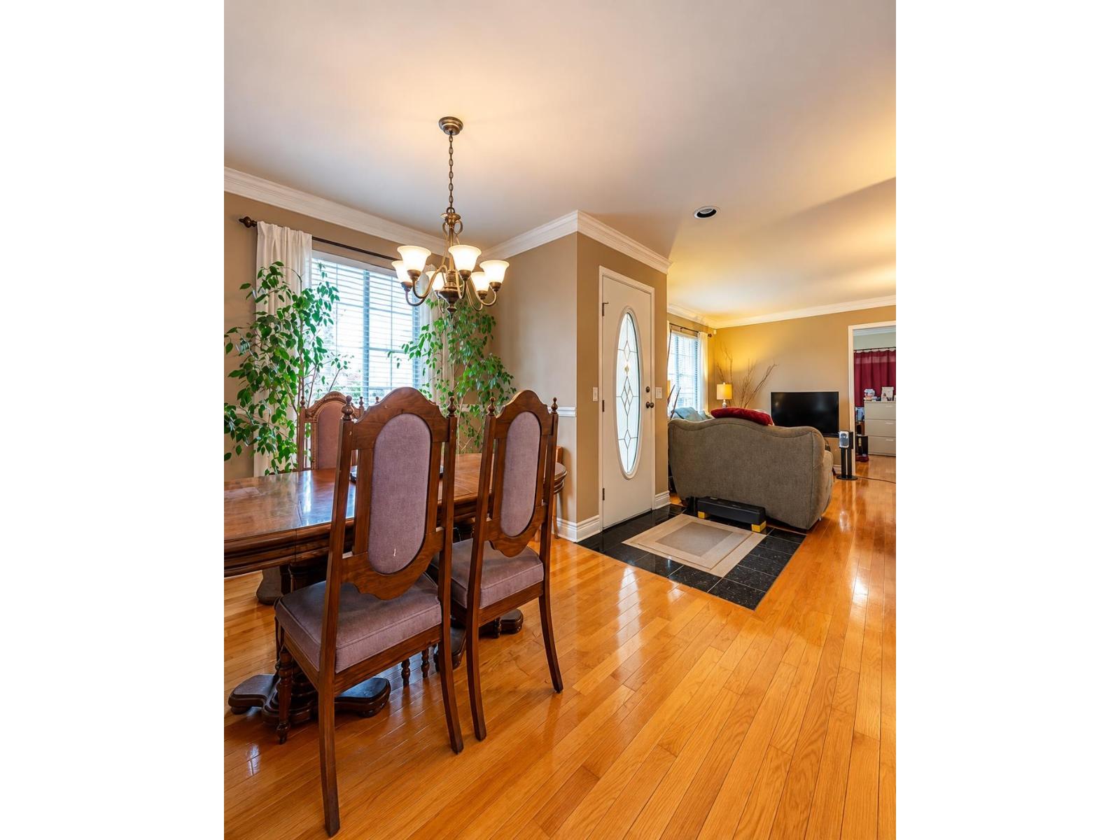 16490 84a Avenue, Surrey, British Columbia  V4N 3G8 - Photo 4 - R3174034