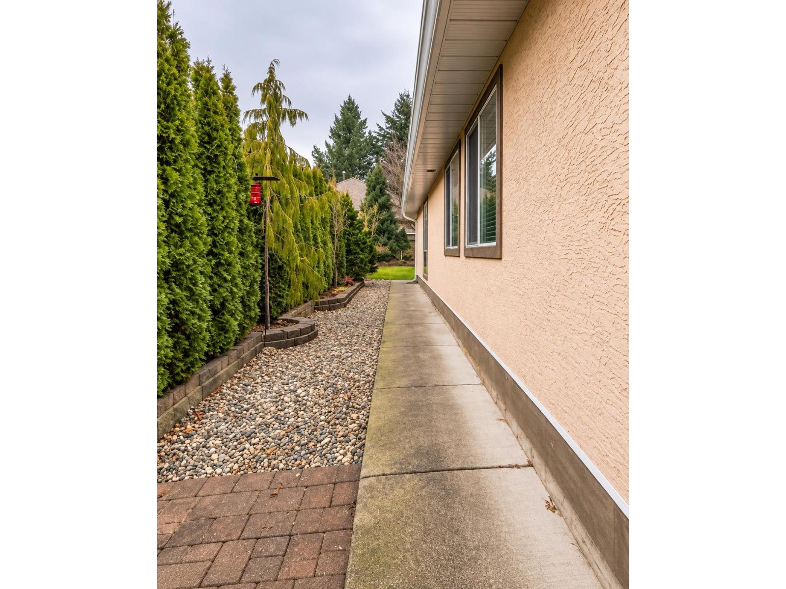 16490 84a Avenue, Surrey, British Columbia  V4N 3G8 - Photo 16 - R3174034
