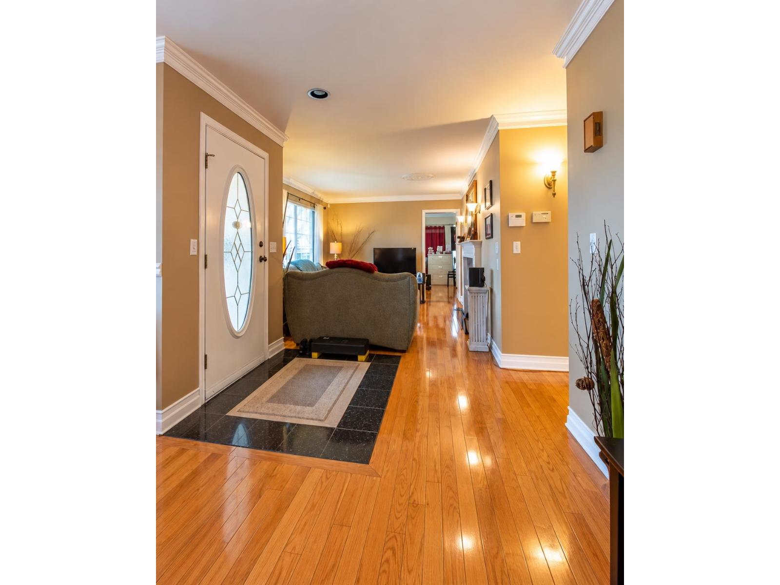 16490 84a Avenue, Surrey, British Columbia  V4N 3G8 - Photo 5 - R3174034